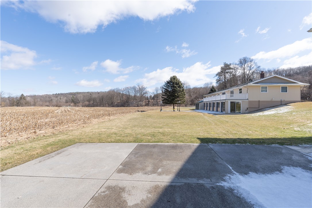 1283 Thompson Road