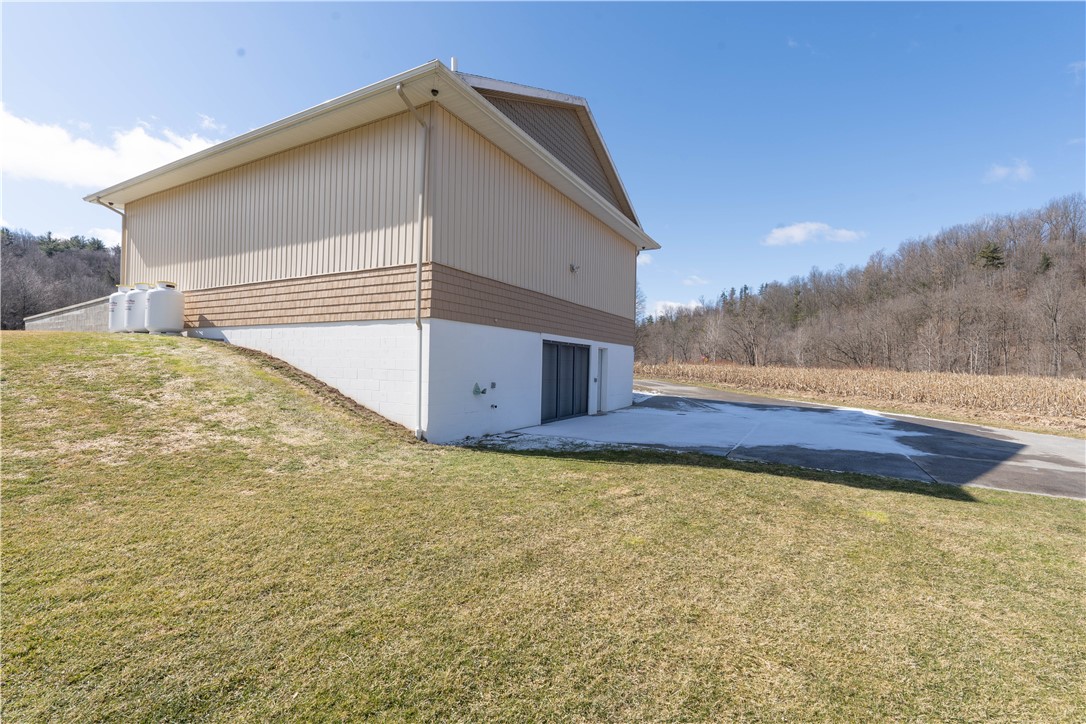 1283 Thompson Road