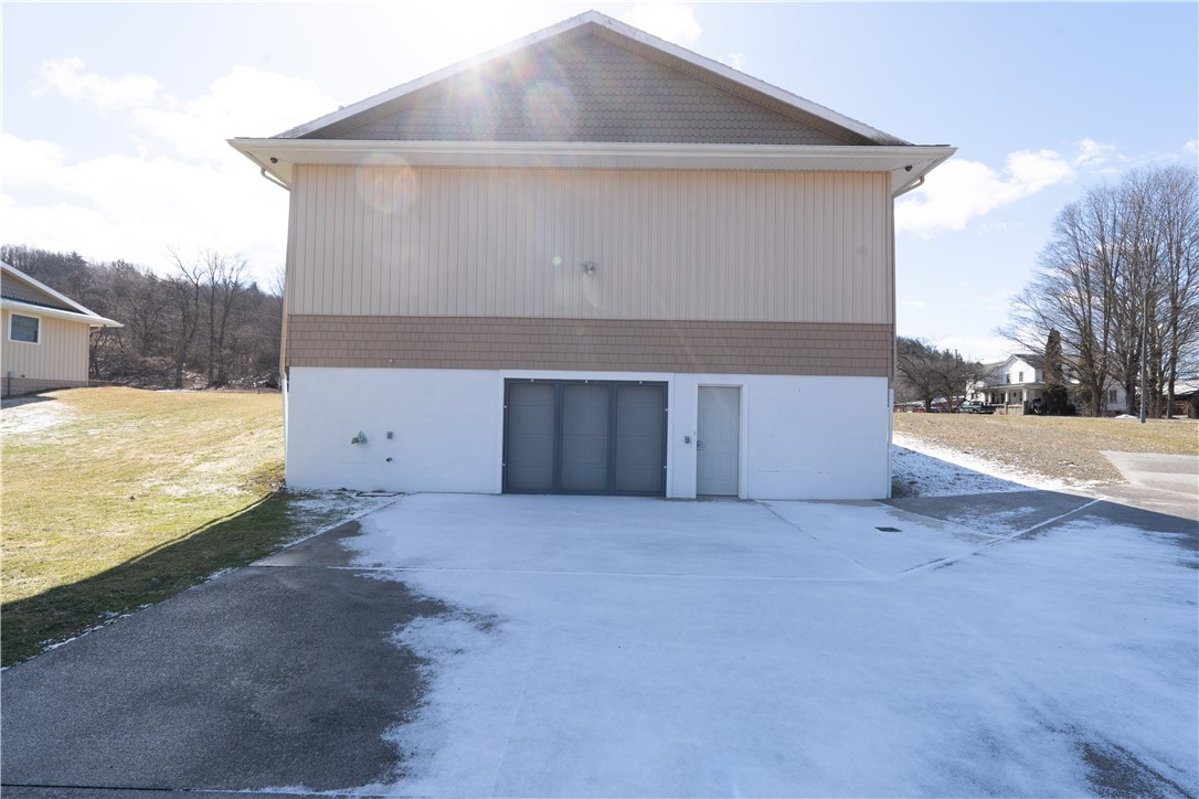 1283 Thompson Road
