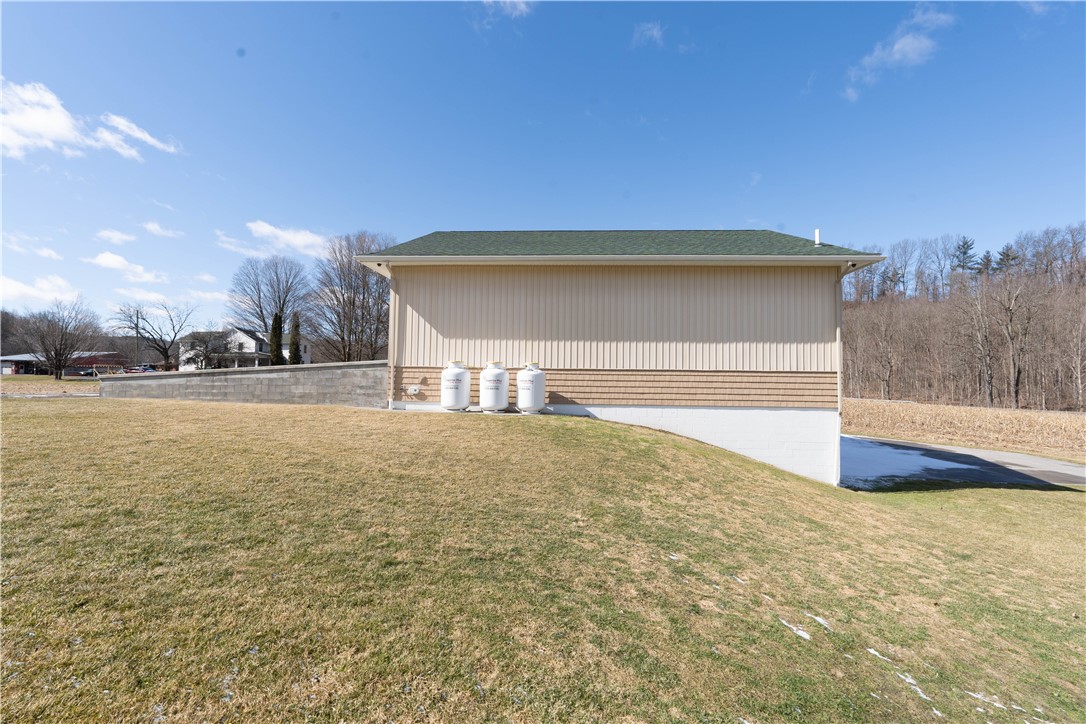 1283 Thompson Road