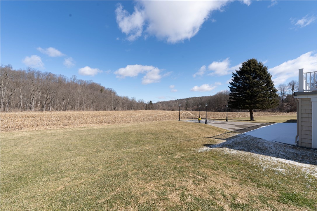 1283 Thompson Road