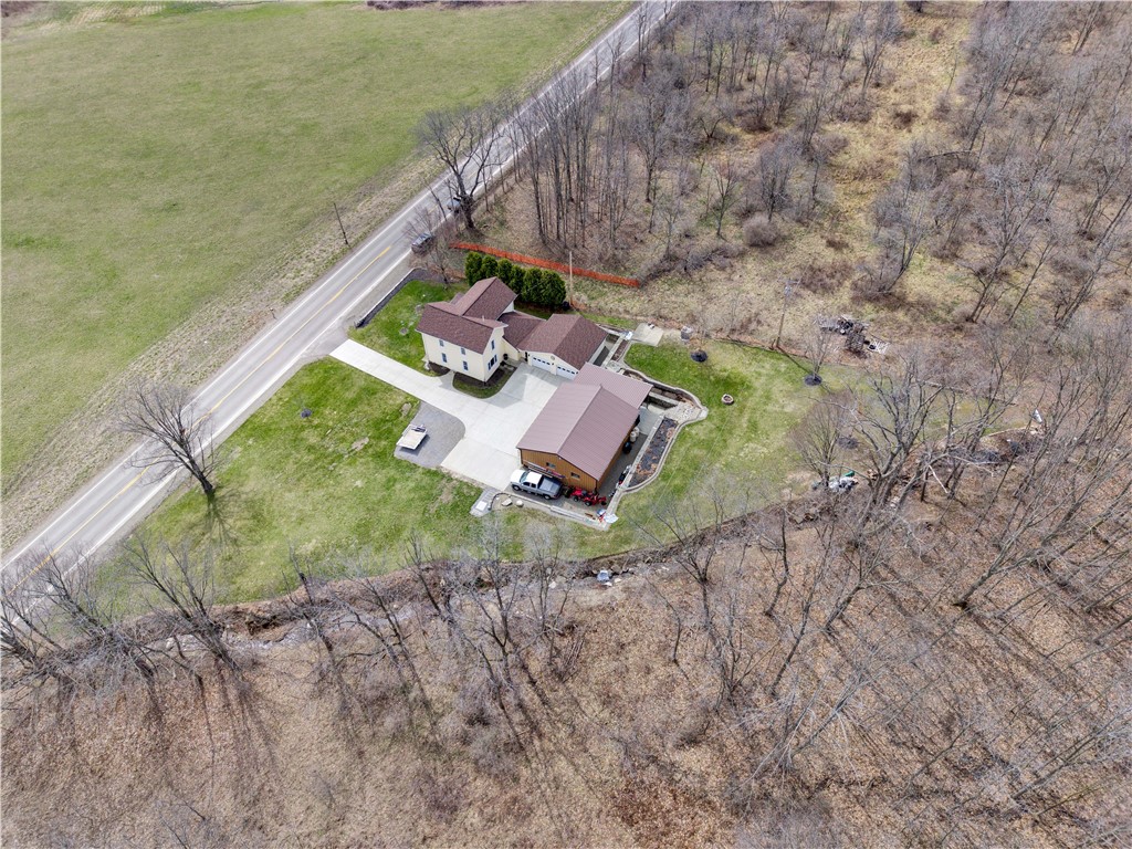 8276 Creek Road