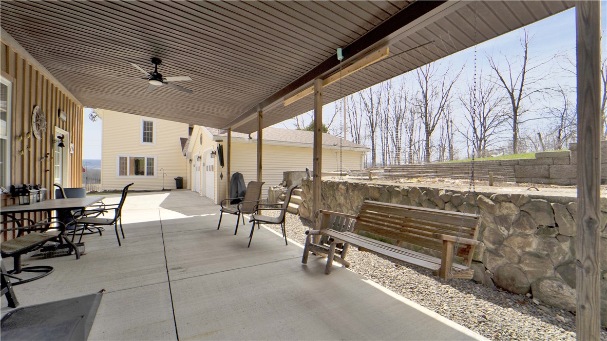 8276 Creek Road