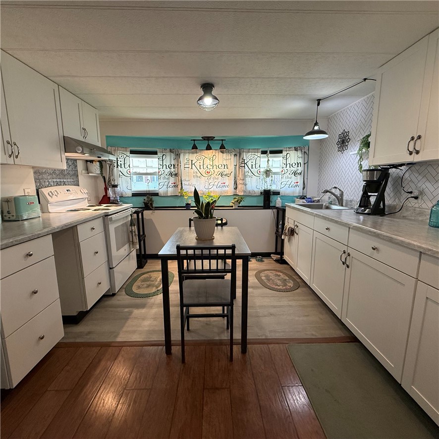 7 Valley View Court