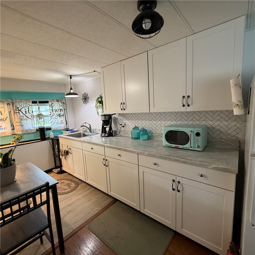 7 Valley View Court
