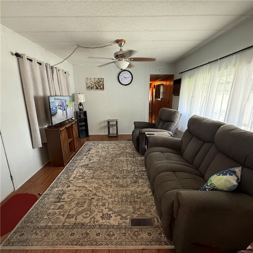 7 Valley View Court