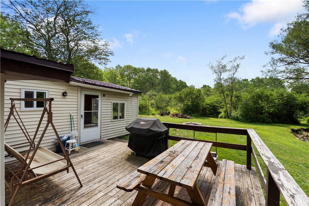 9052 County Road 15b