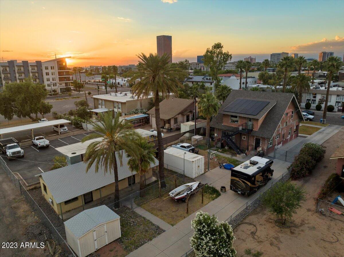 323 E WILLETTA Street