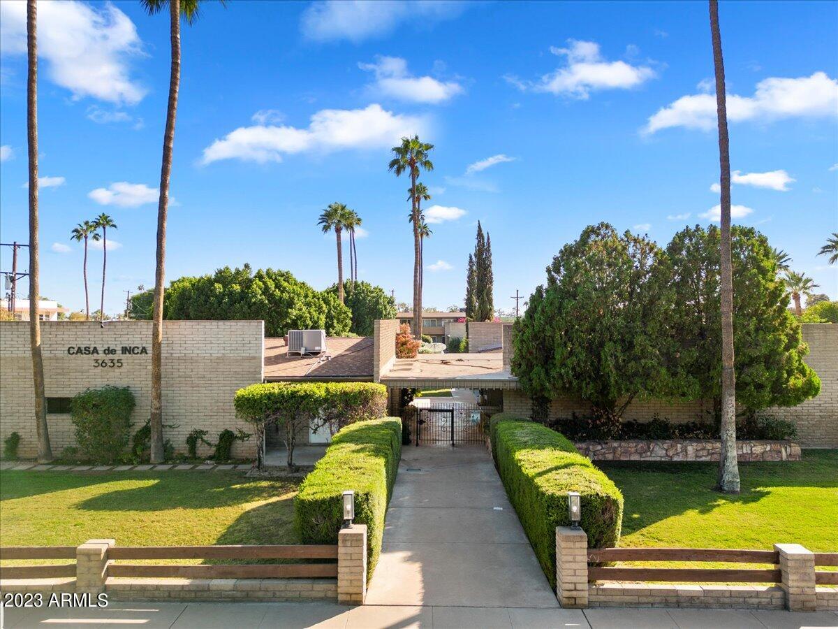 3635 E TURNEY Avenue Unit: 15