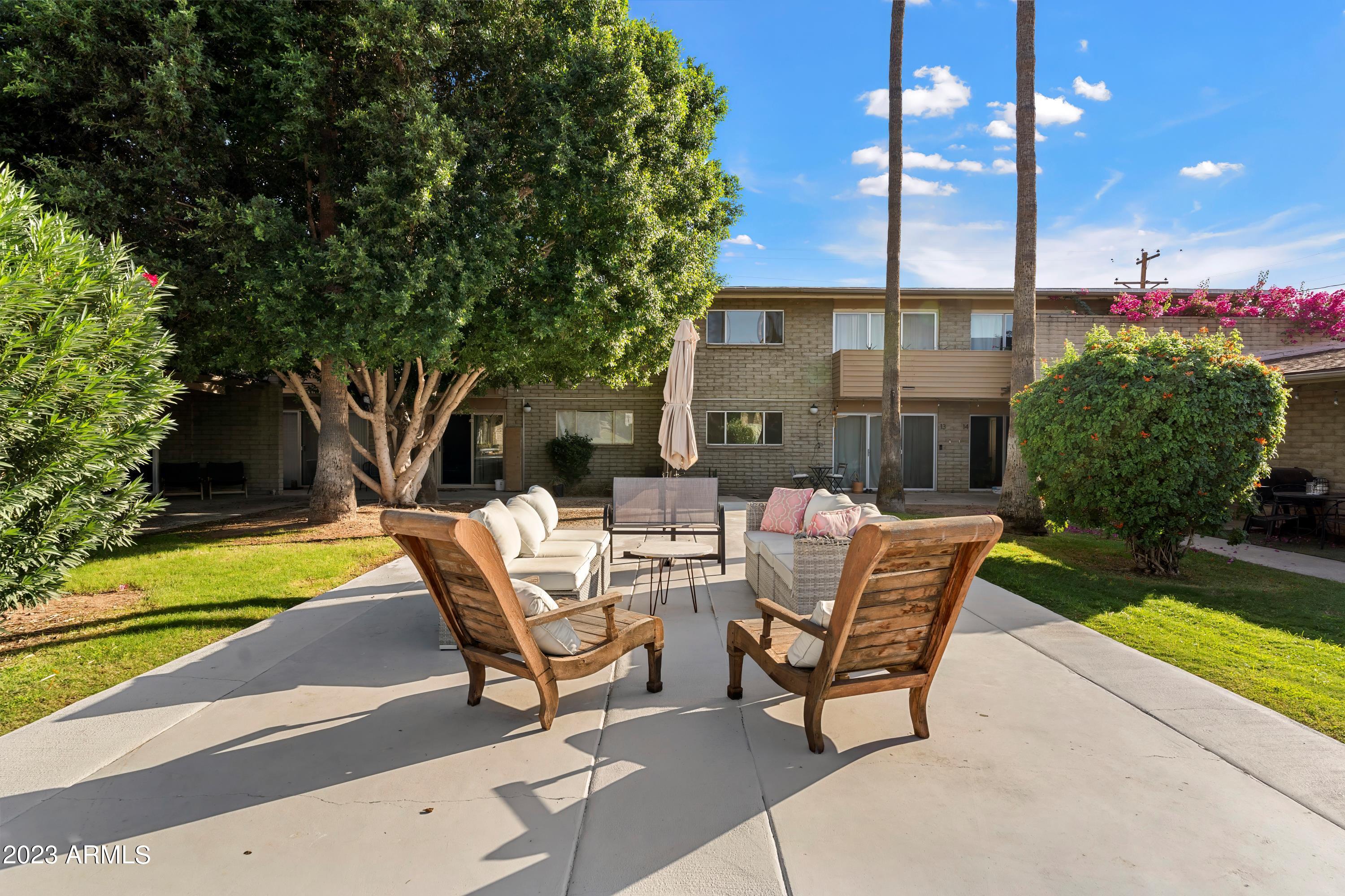 3635 E TURNEY Avenue Unit: 15