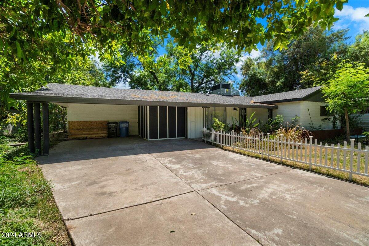 2544 N FOOTE Drive
