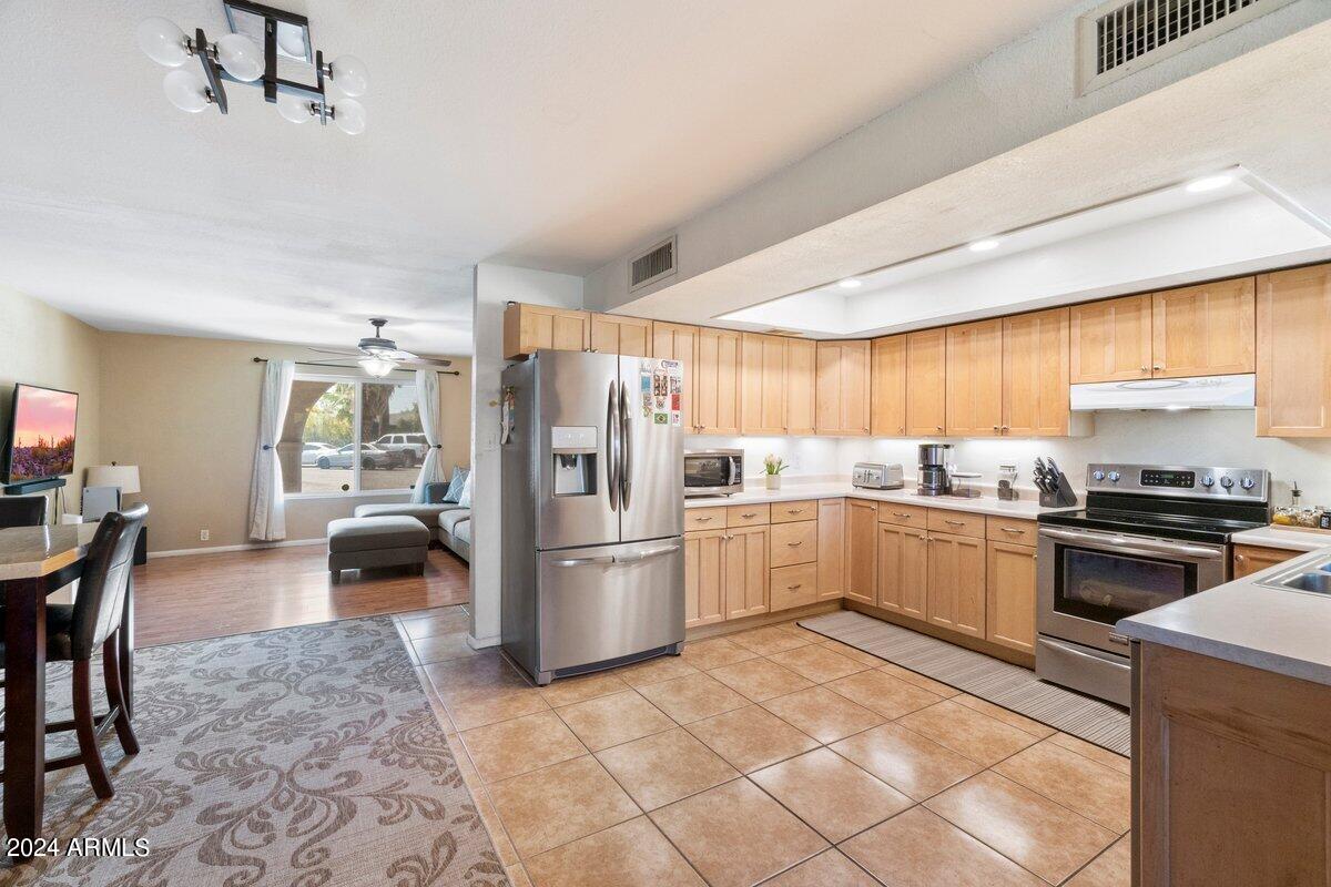 3825 W CAMINO ACEQUIA Street