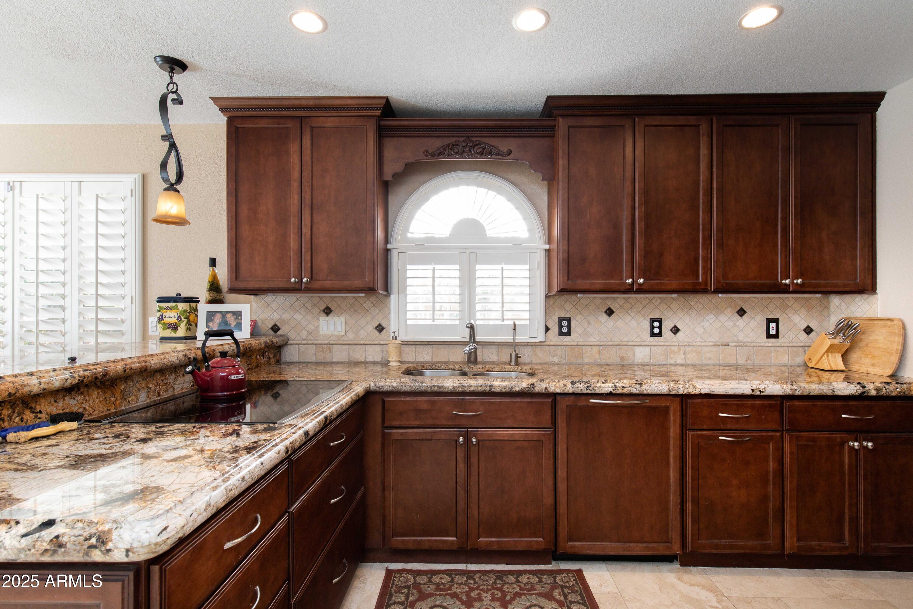 15550 N FRANK LLOYD WRIGHT Boulevard N, 1040