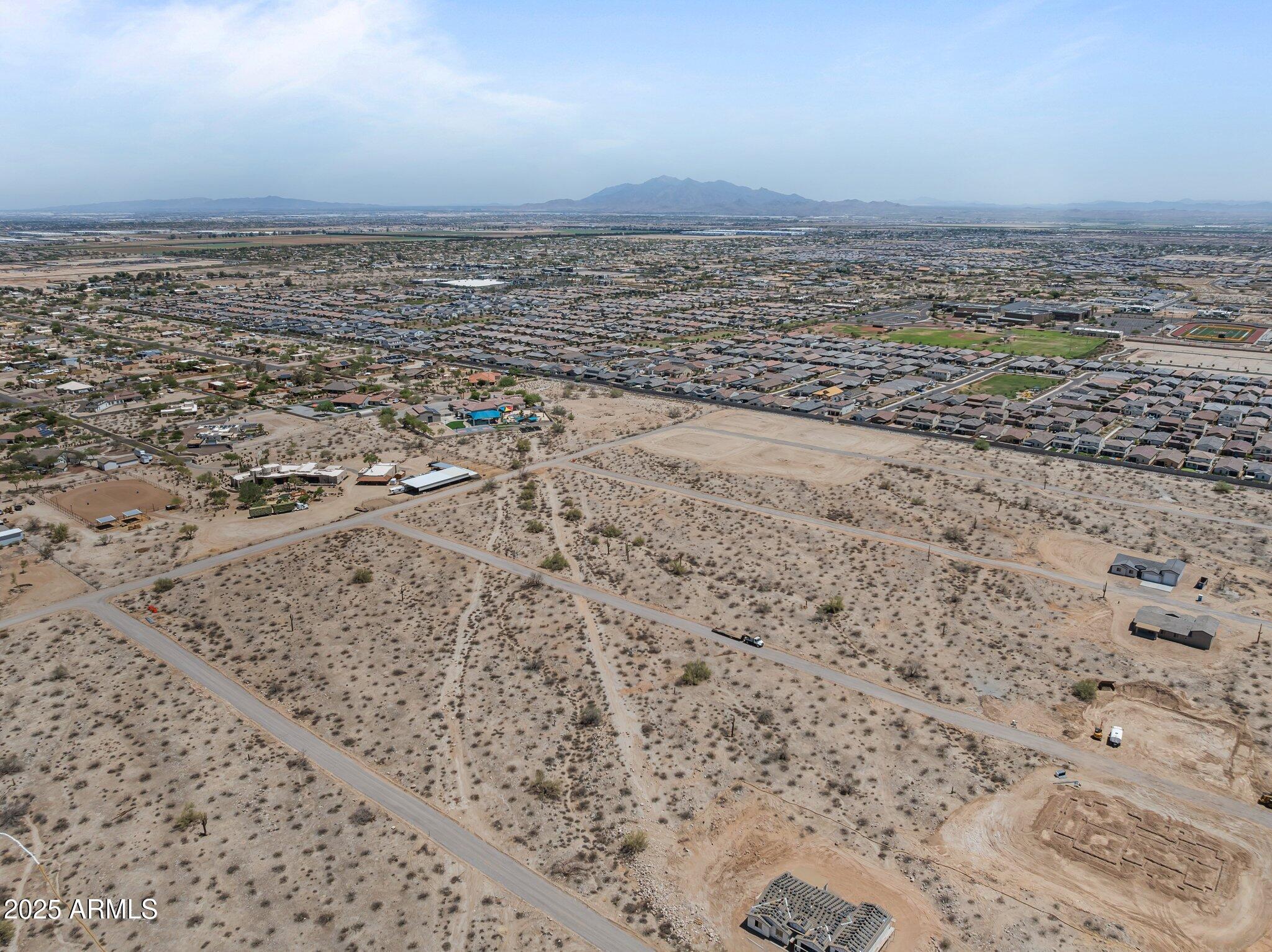 2023X W Wolf Street 2