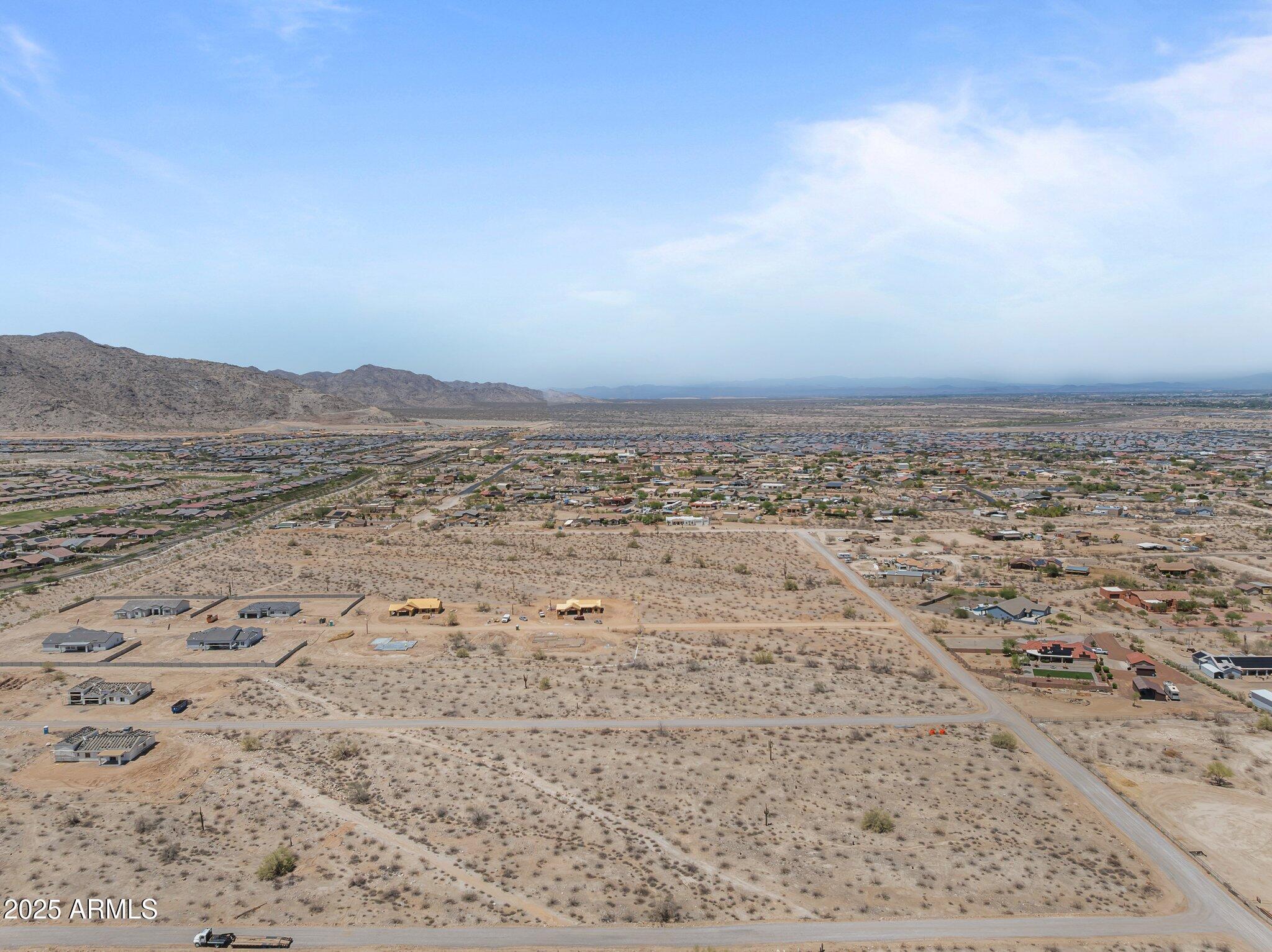 2023X W Wolf Street 2