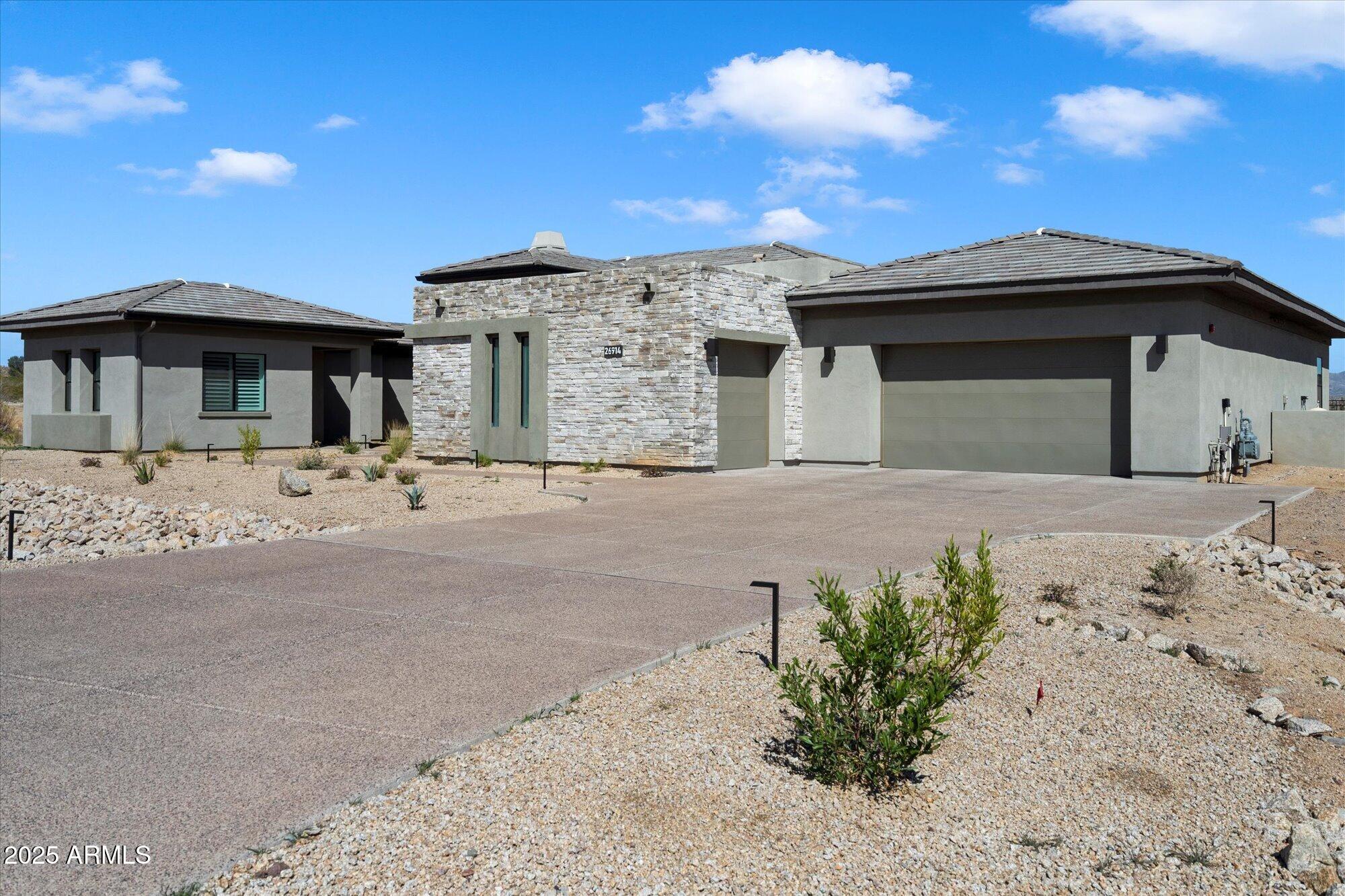 26914 N BOULDER Lane
