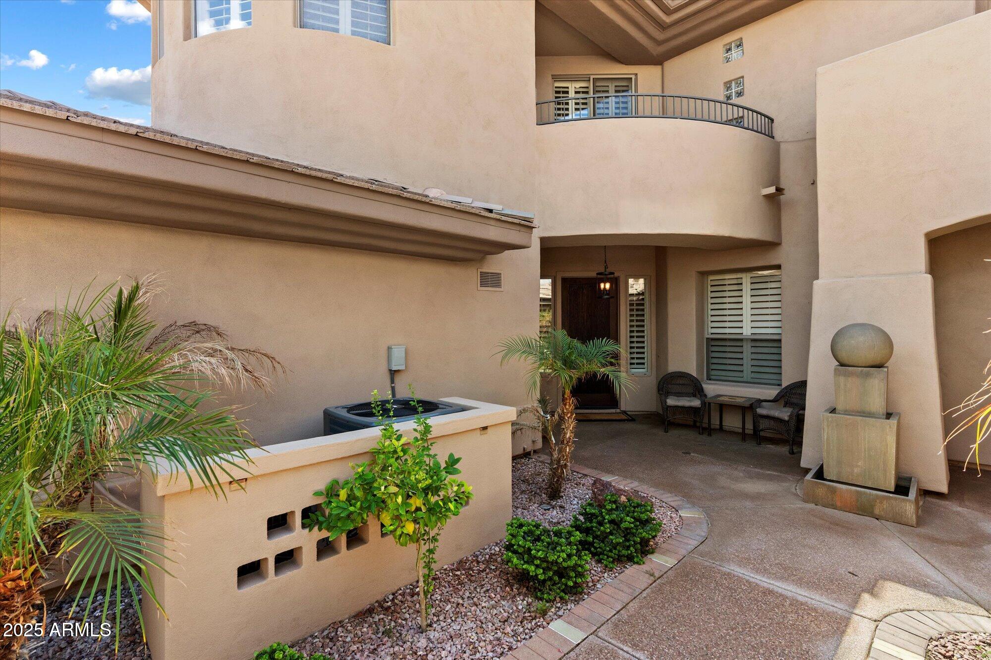 15240 N CLUBGATE Drive, 160