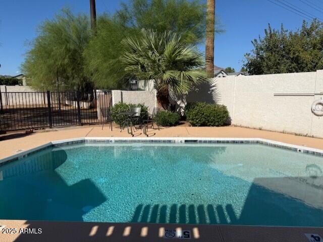 3243 N 38TH Street, 12