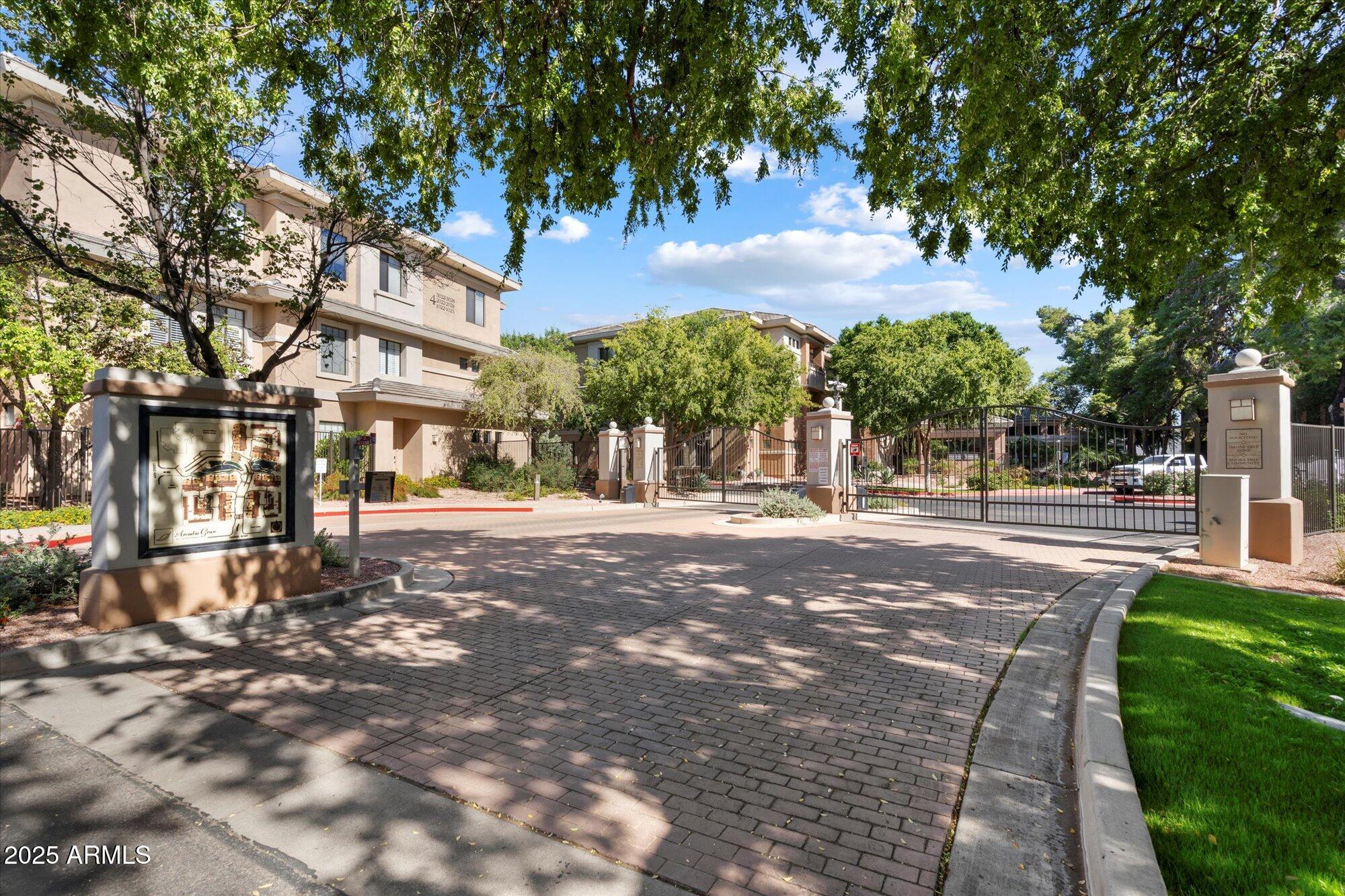 2989 N 44TH Street, 2039