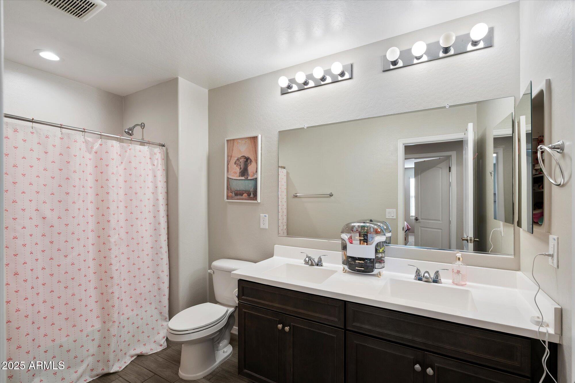 11016 W HARRISON Street