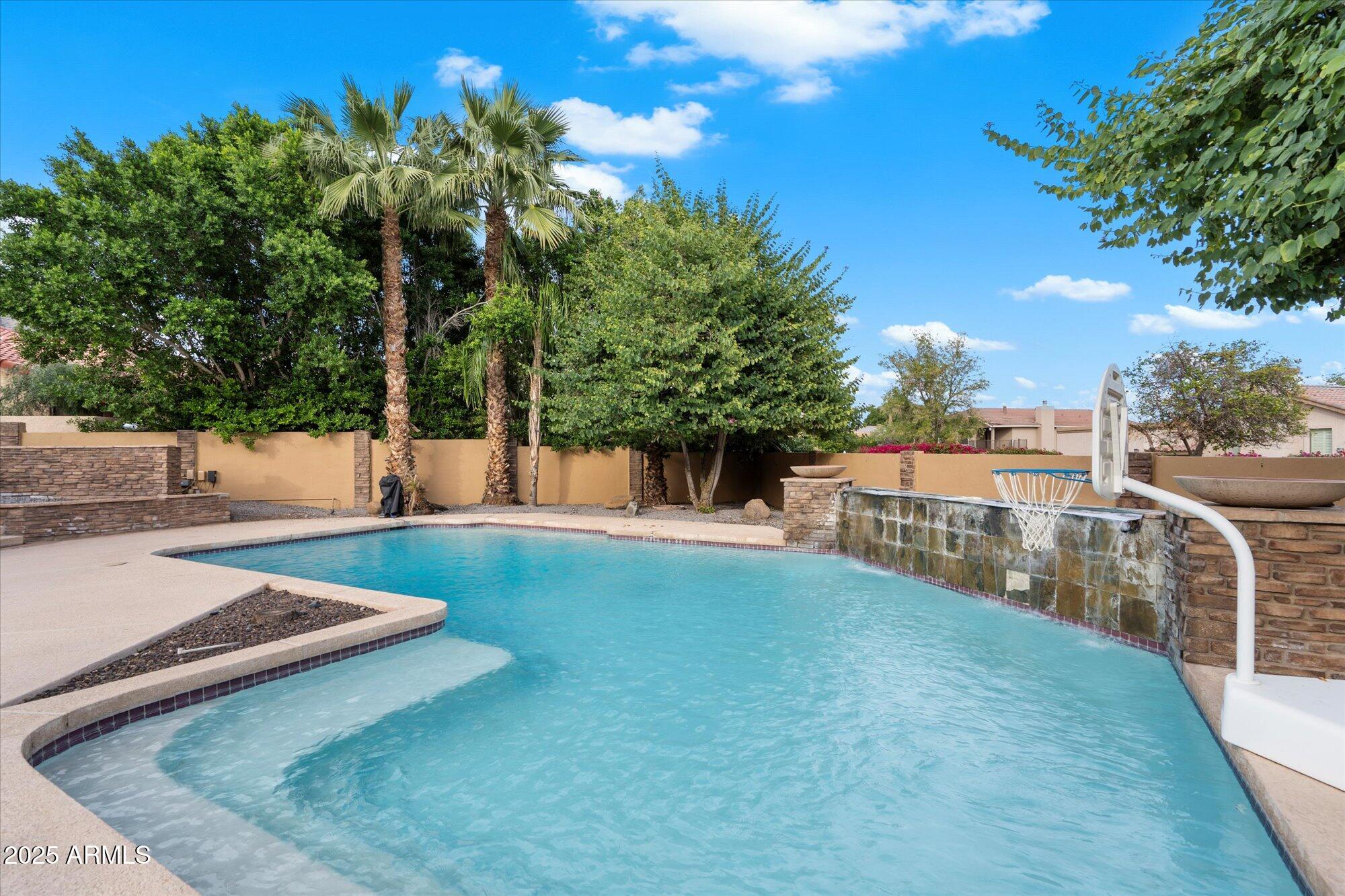 11621 S BLACKFOOT Drive