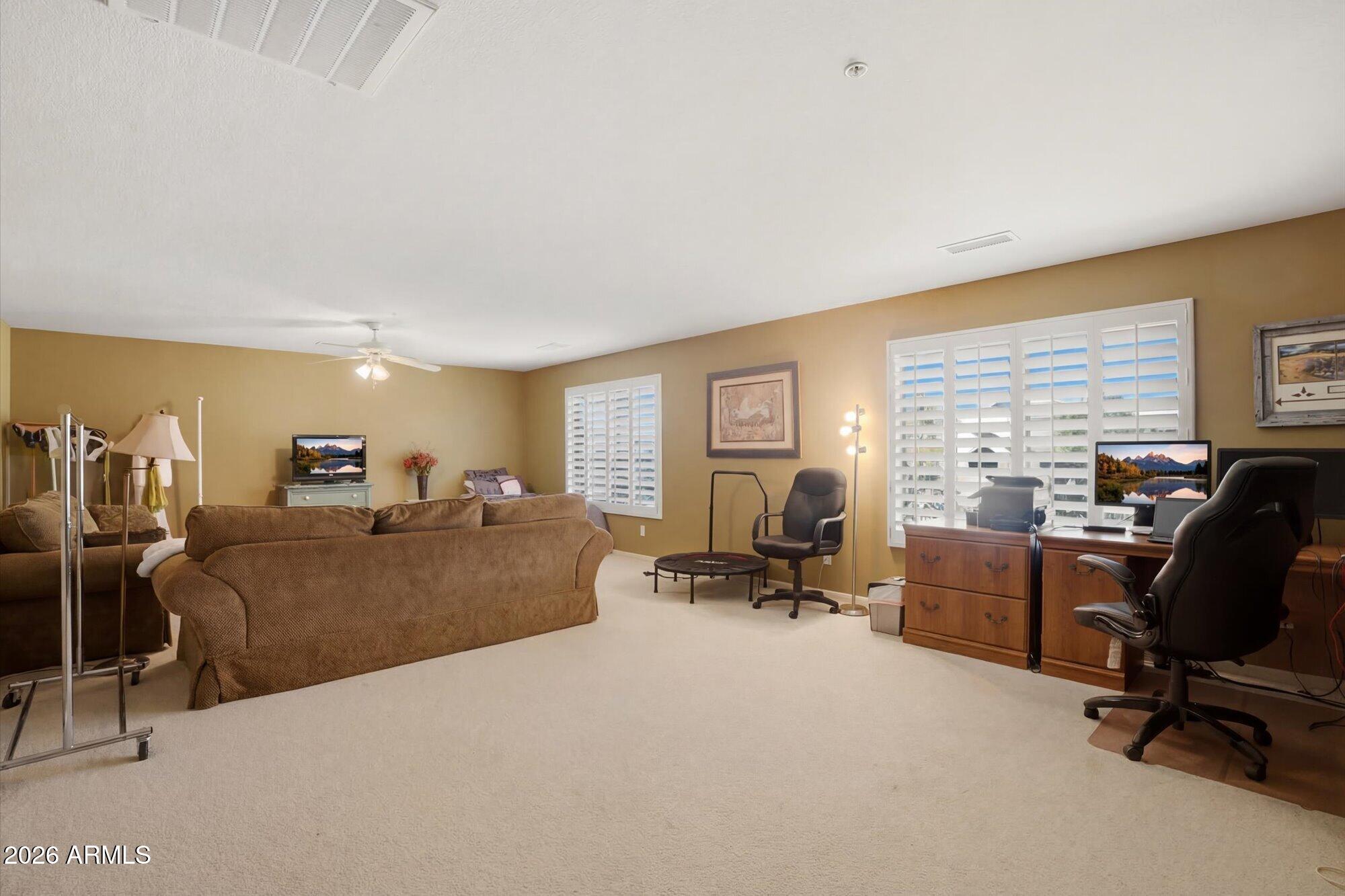 6117 E PALOMINO Lane