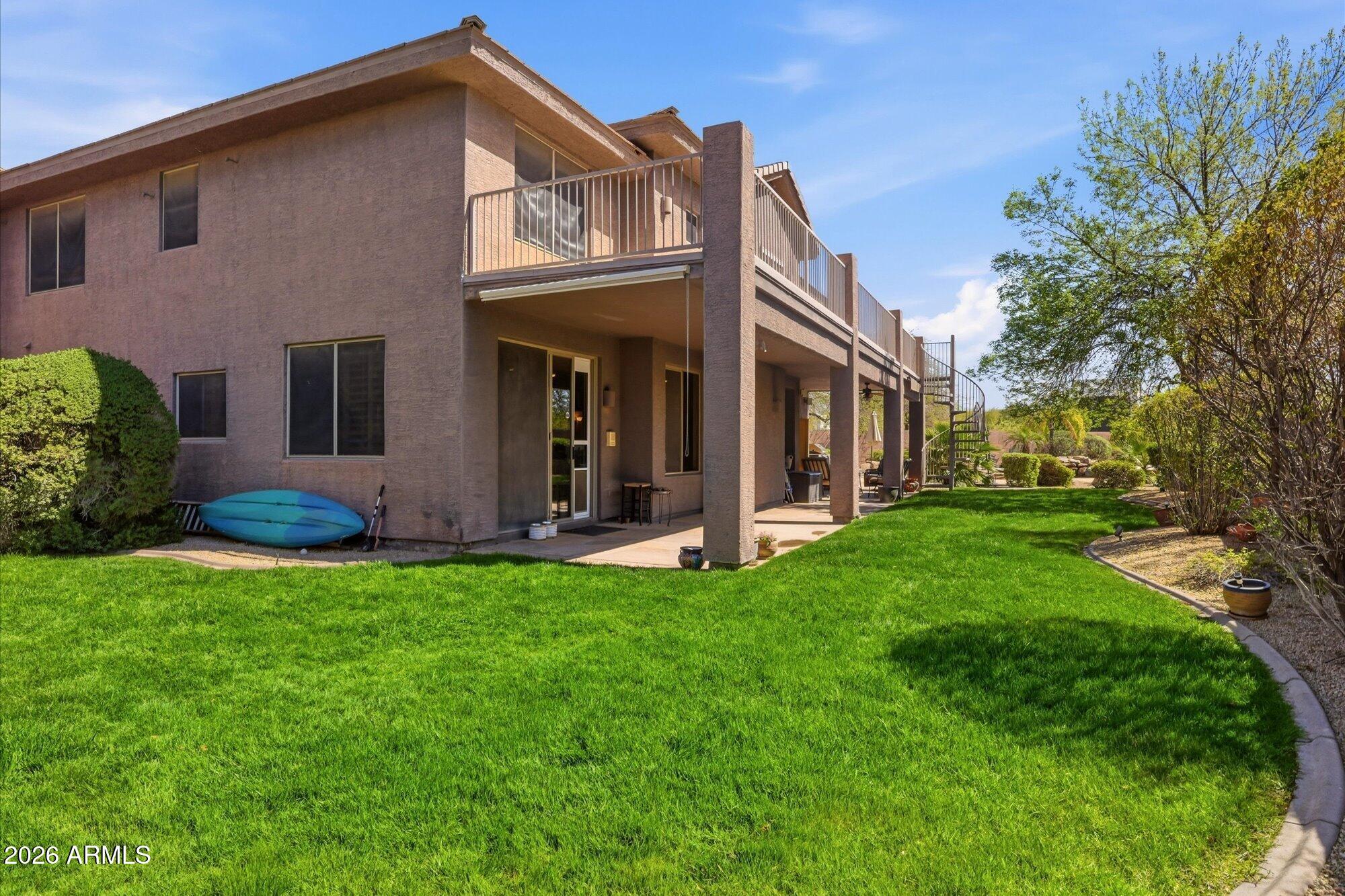 6117 E PALOMINO Lane