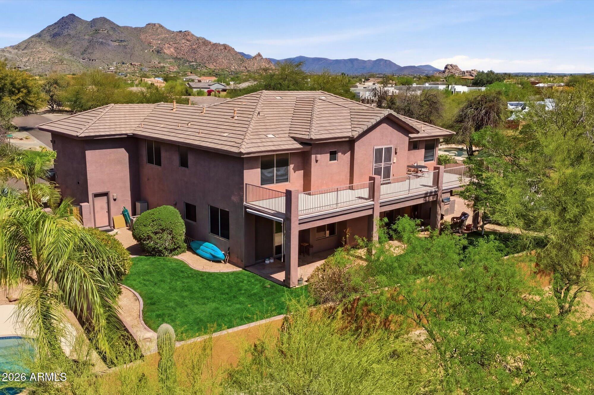 6117 E PALOMINO Lane