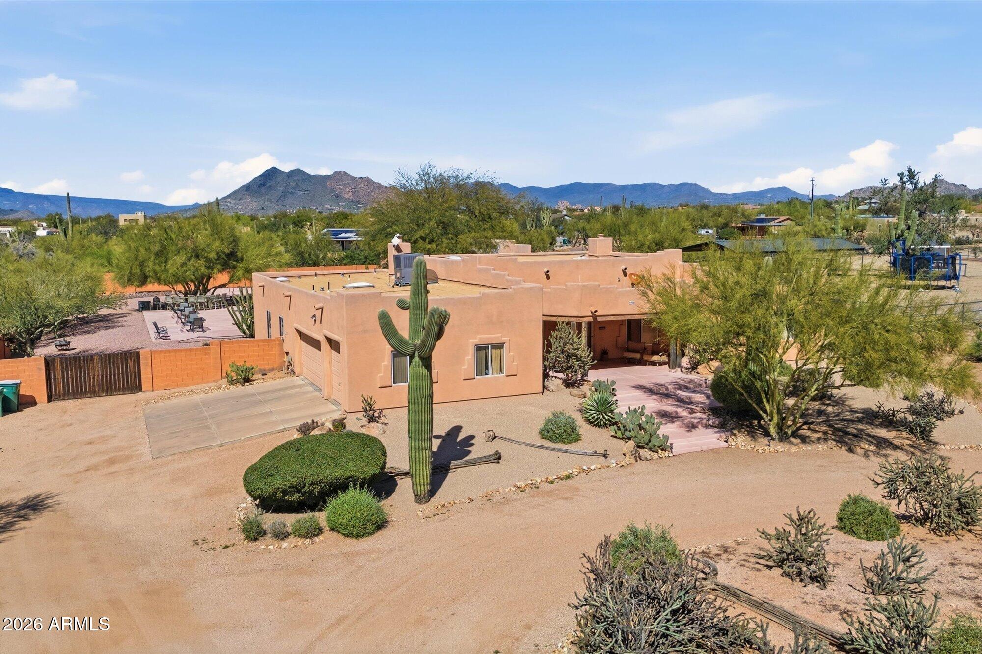 5938 E WINDSTONE Trail