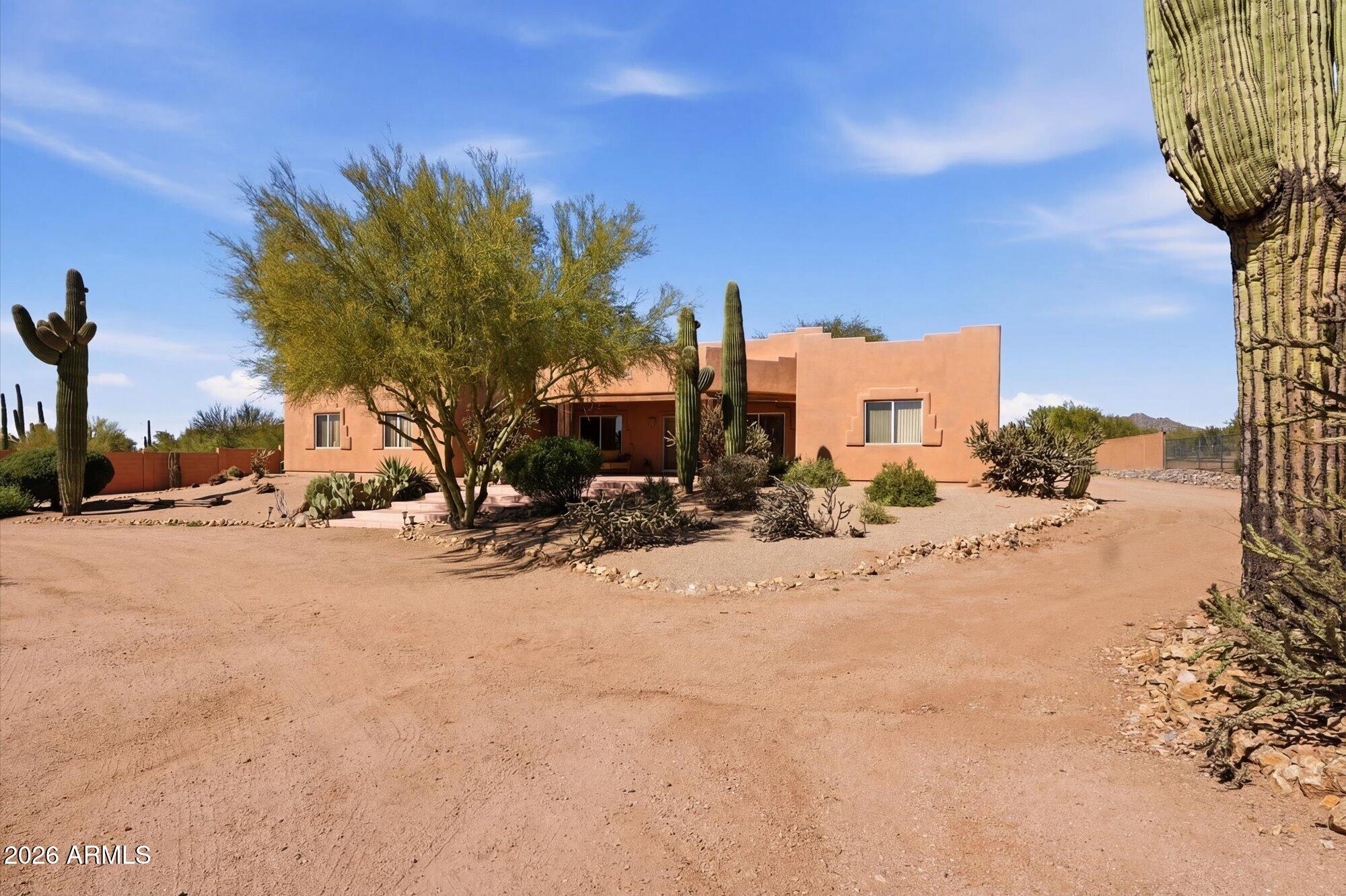 5938 E WINDSTONE Trail
