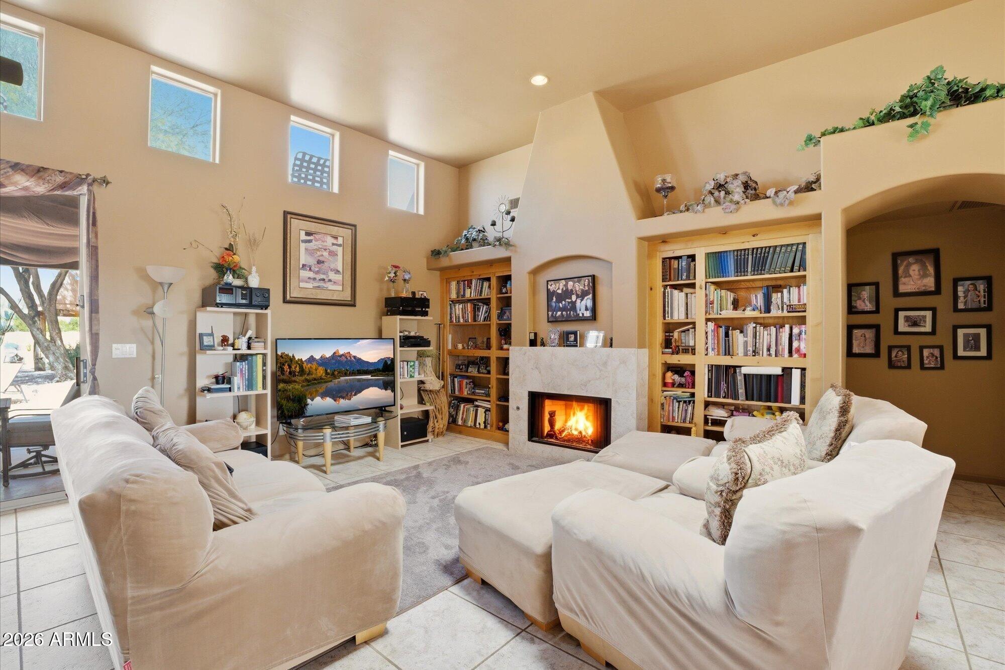 5938 E WINDSTONE Trail