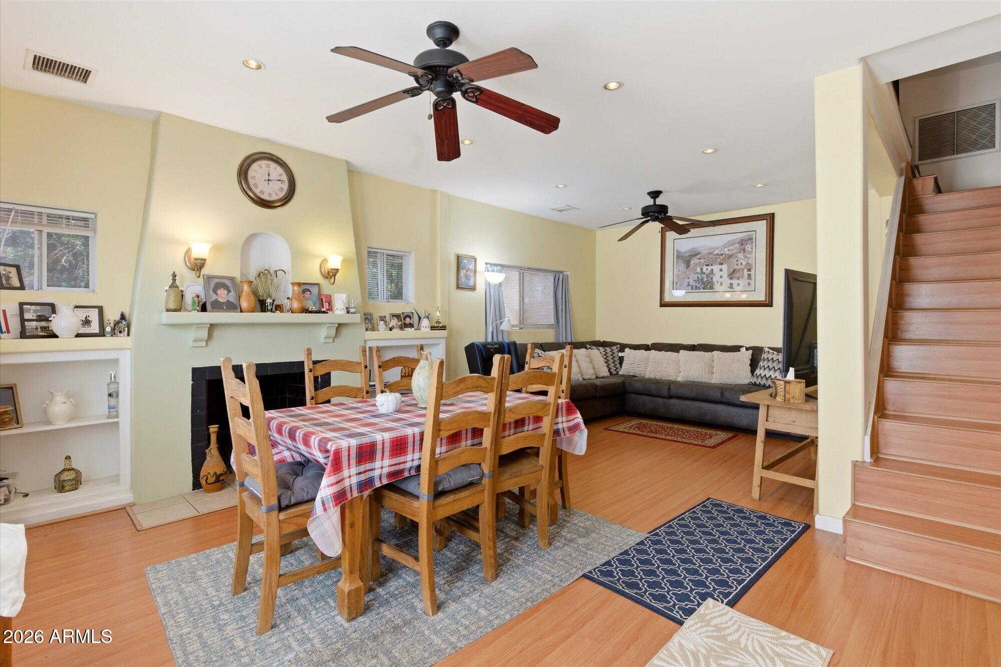 1326 W ROOSEVELT Street