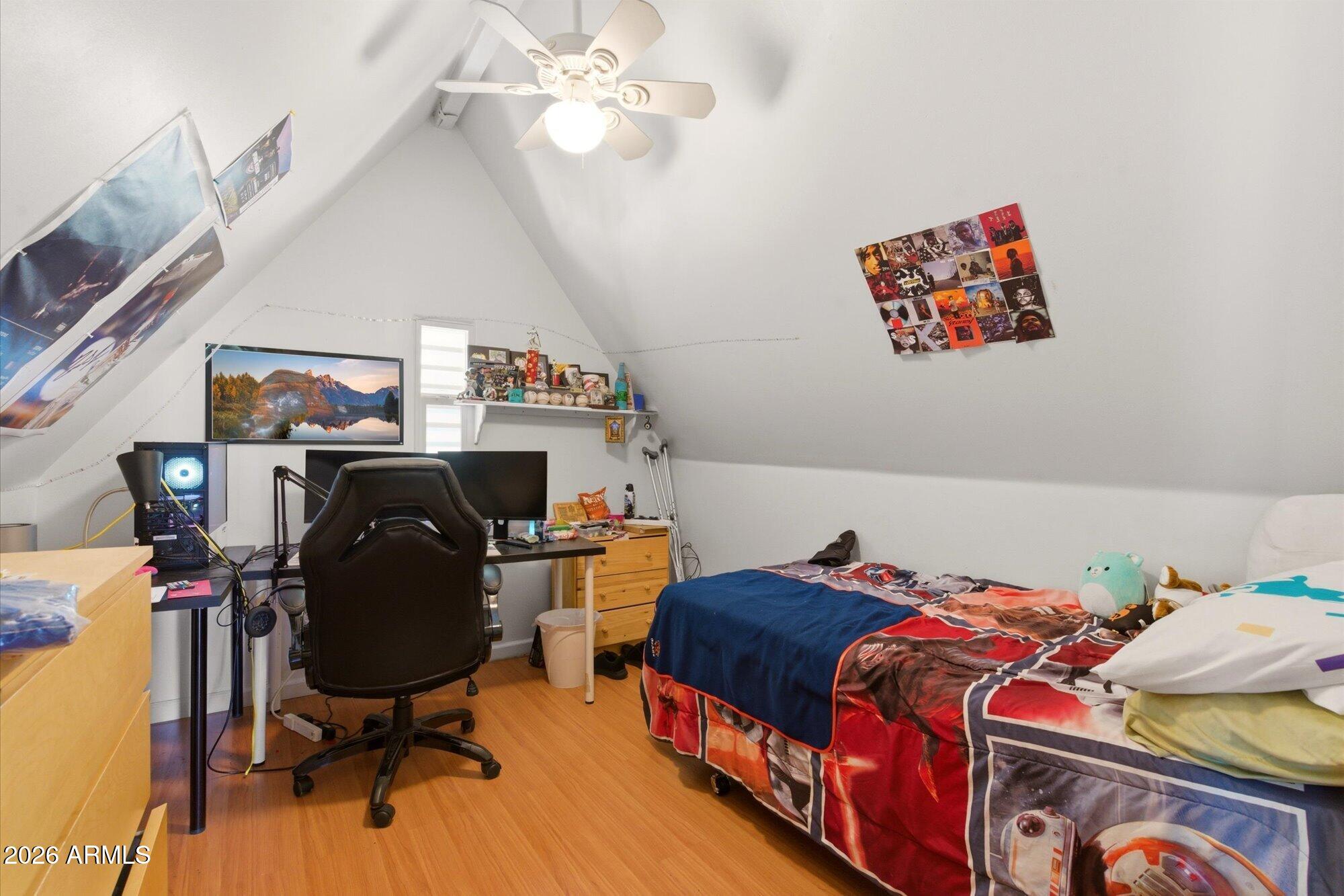 1326 W ROOSEVELT Street