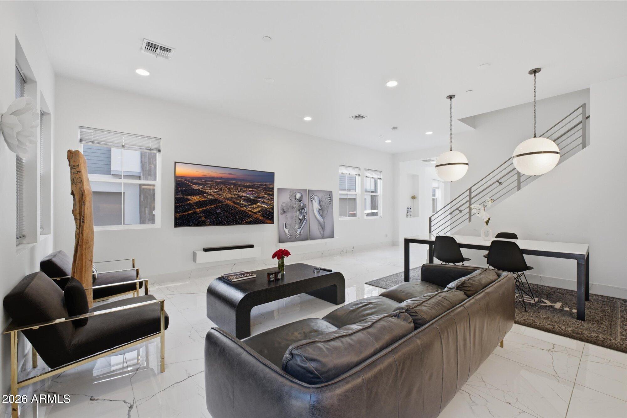 3200 N 39TH Street 28