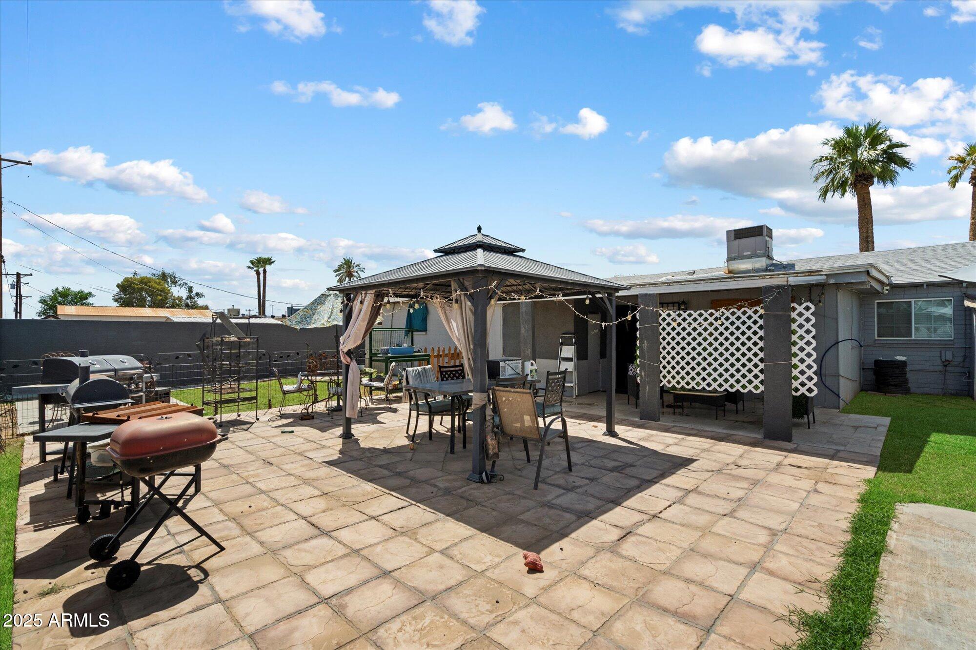 1225 N 33RD Street