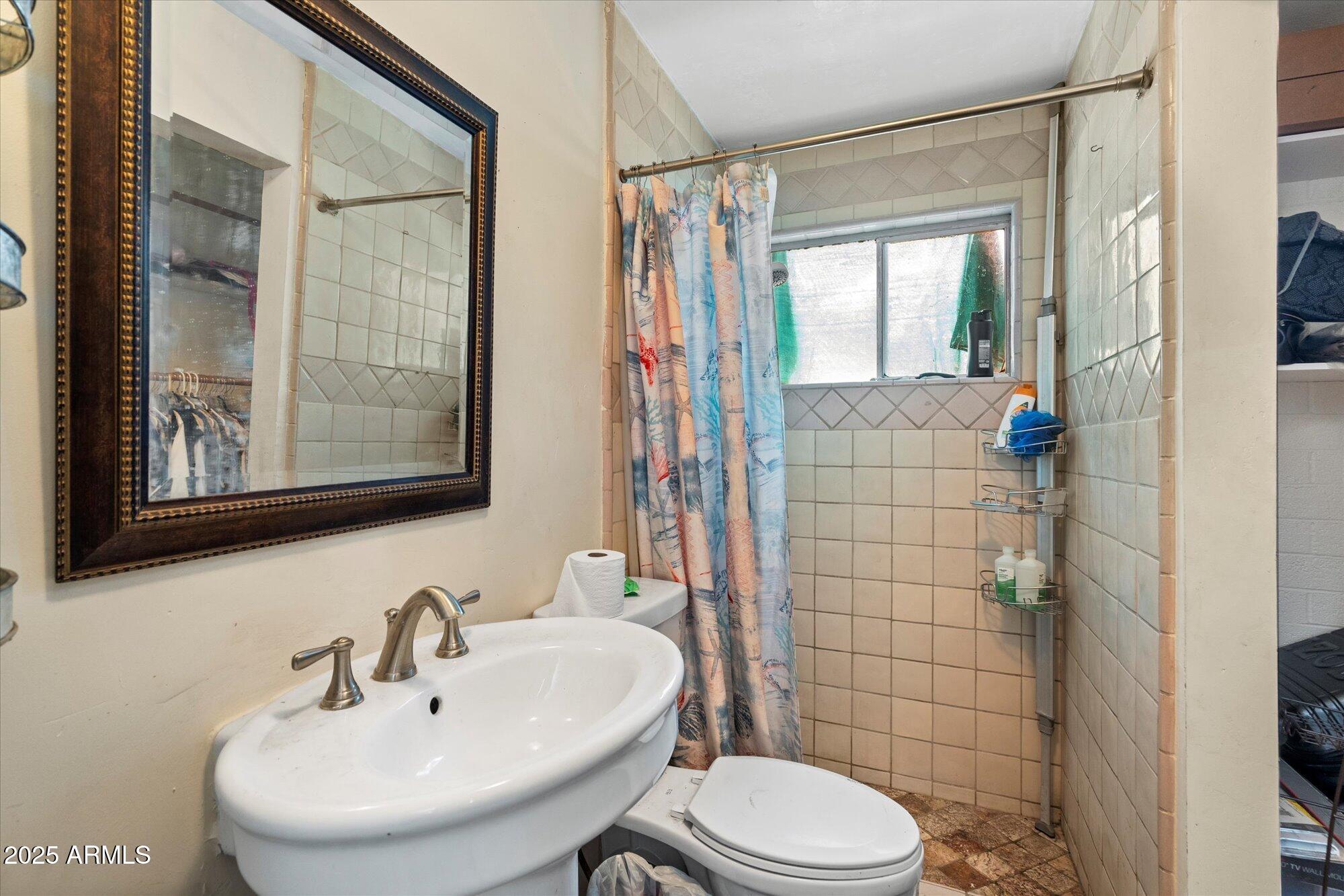 1225 N 33RD Street