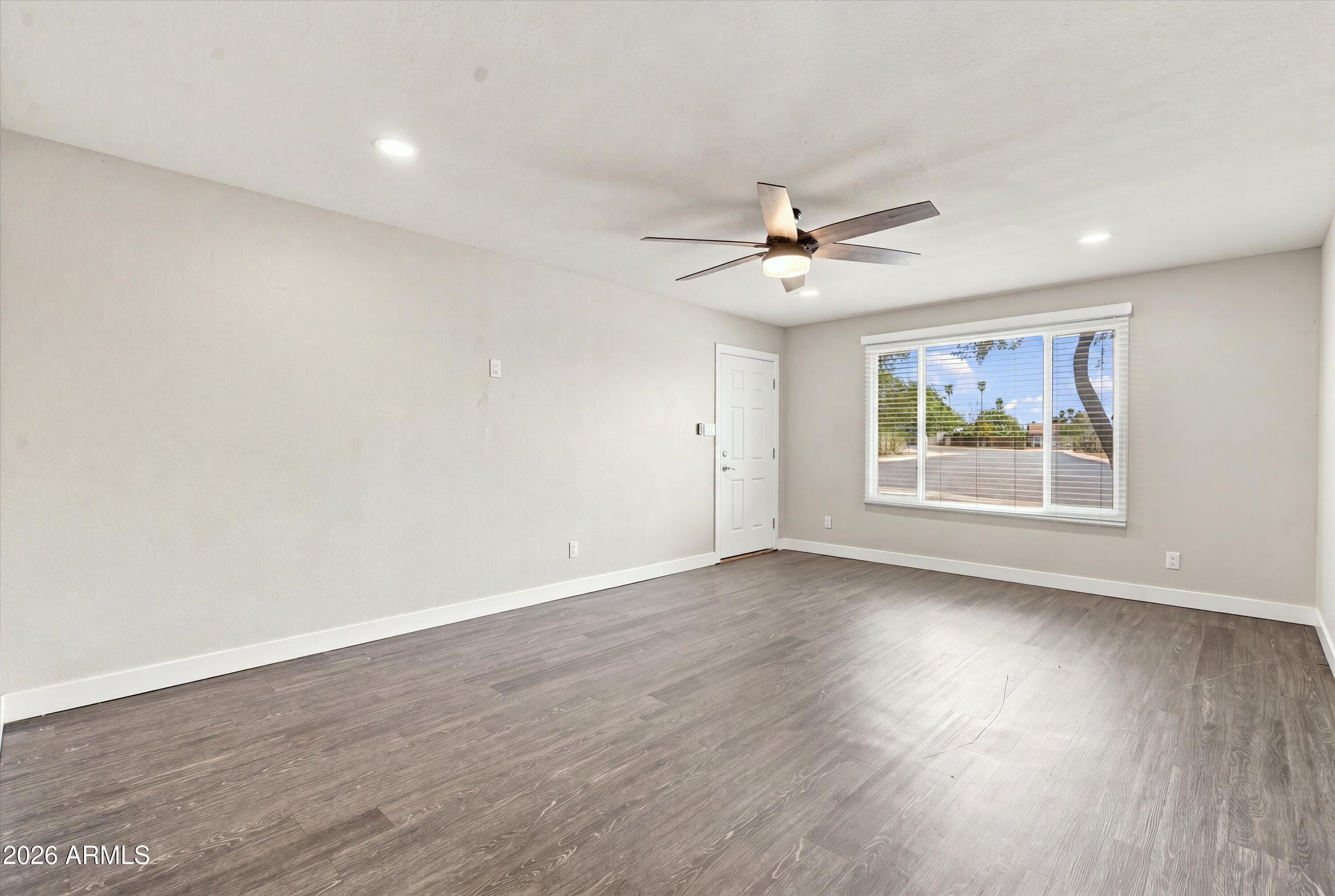 1726 E EL PARQUE Drive