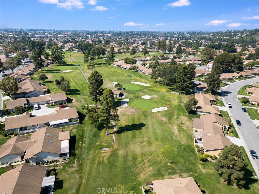 6118 Village 6
