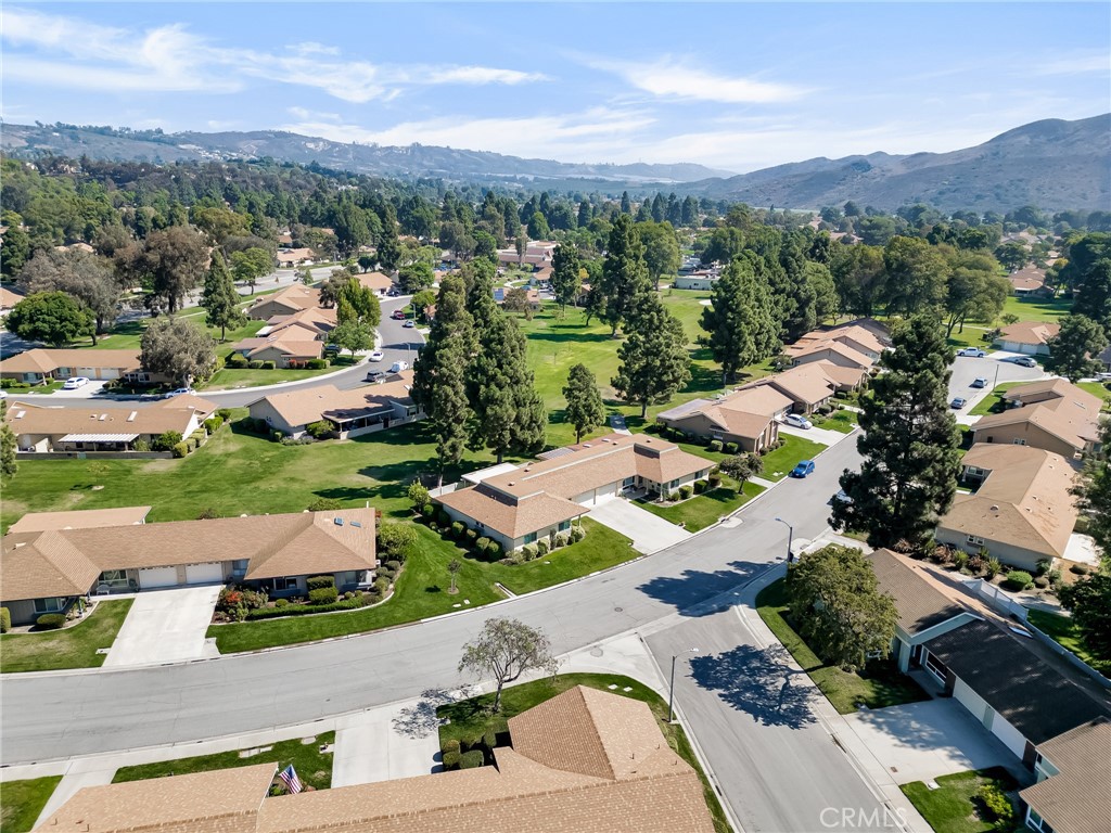 6118 Village 6