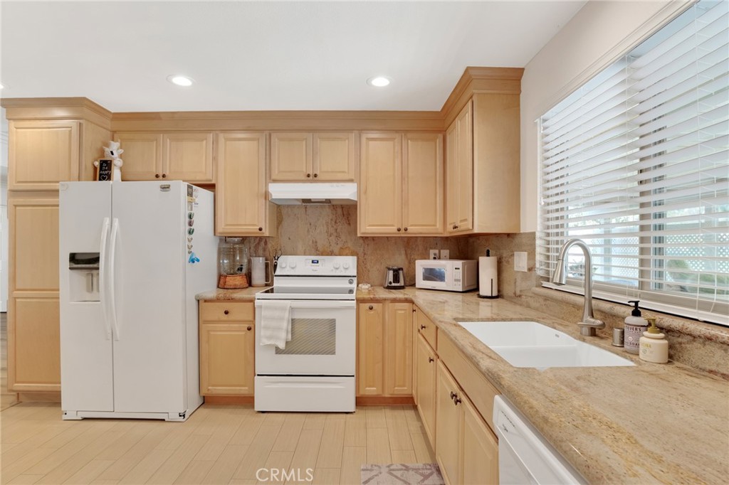 6118 Village 6