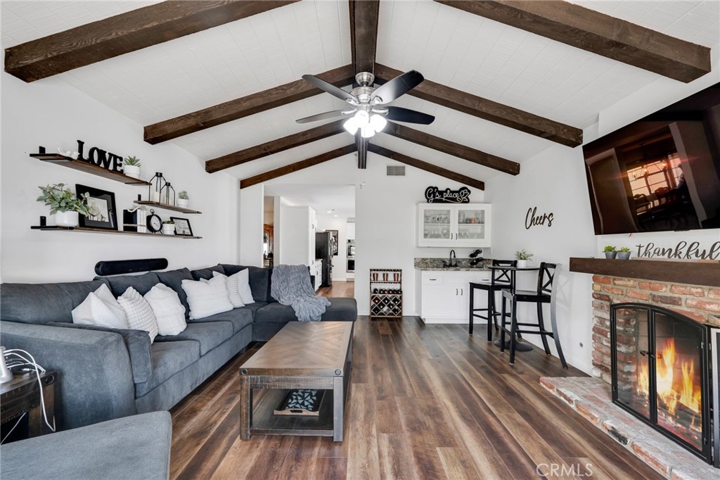 17004 Gledhill Street