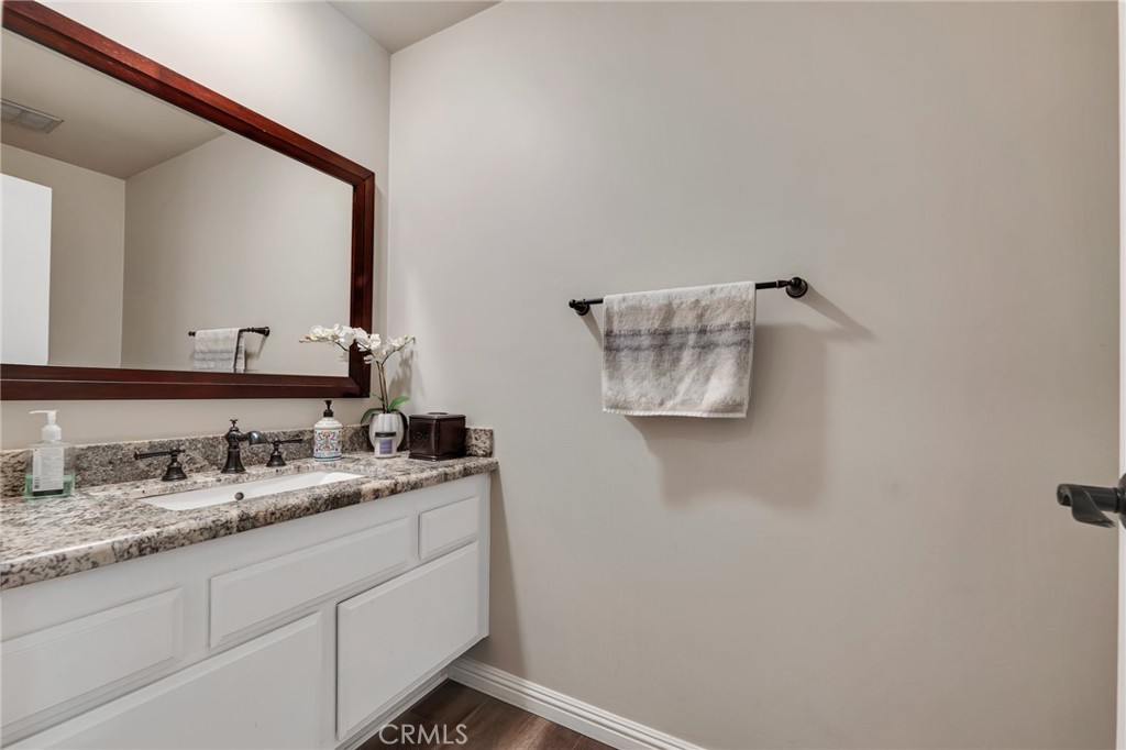 17004 Gledhill Street