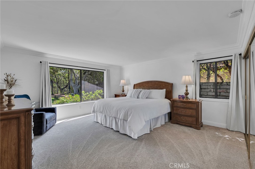 17004 Gledhill Street