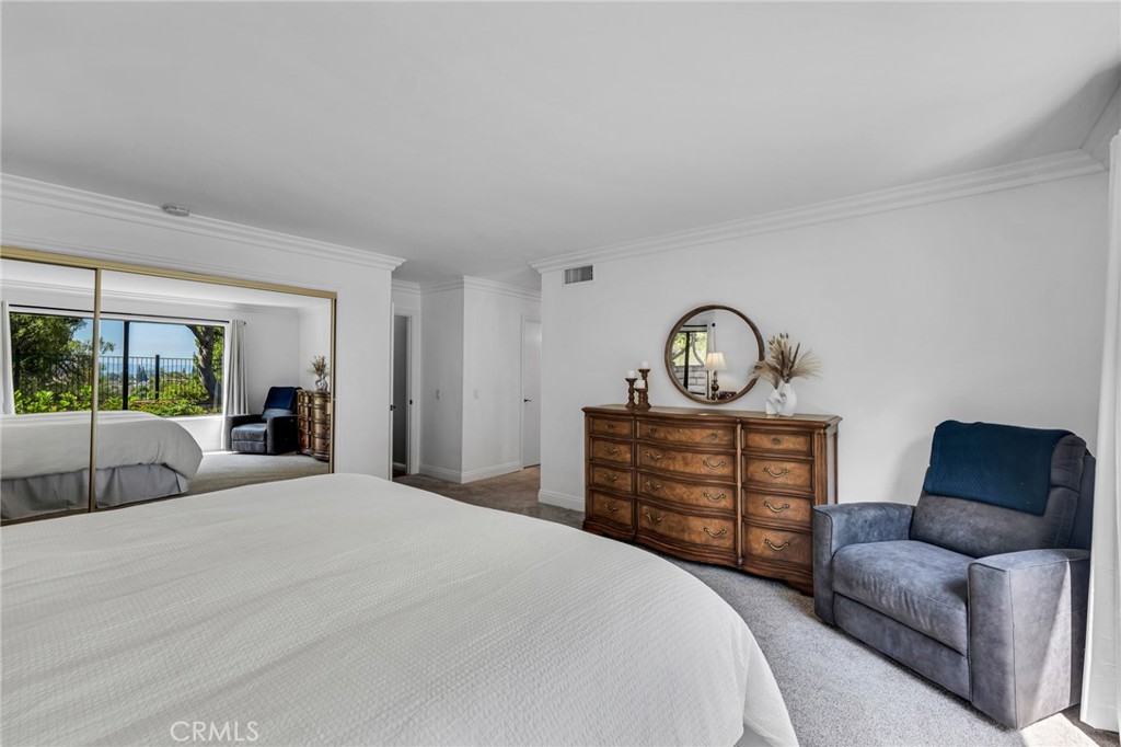 17004 Gledhill Street