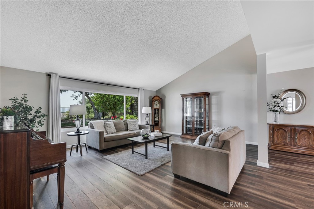 17004 Gledhill Street