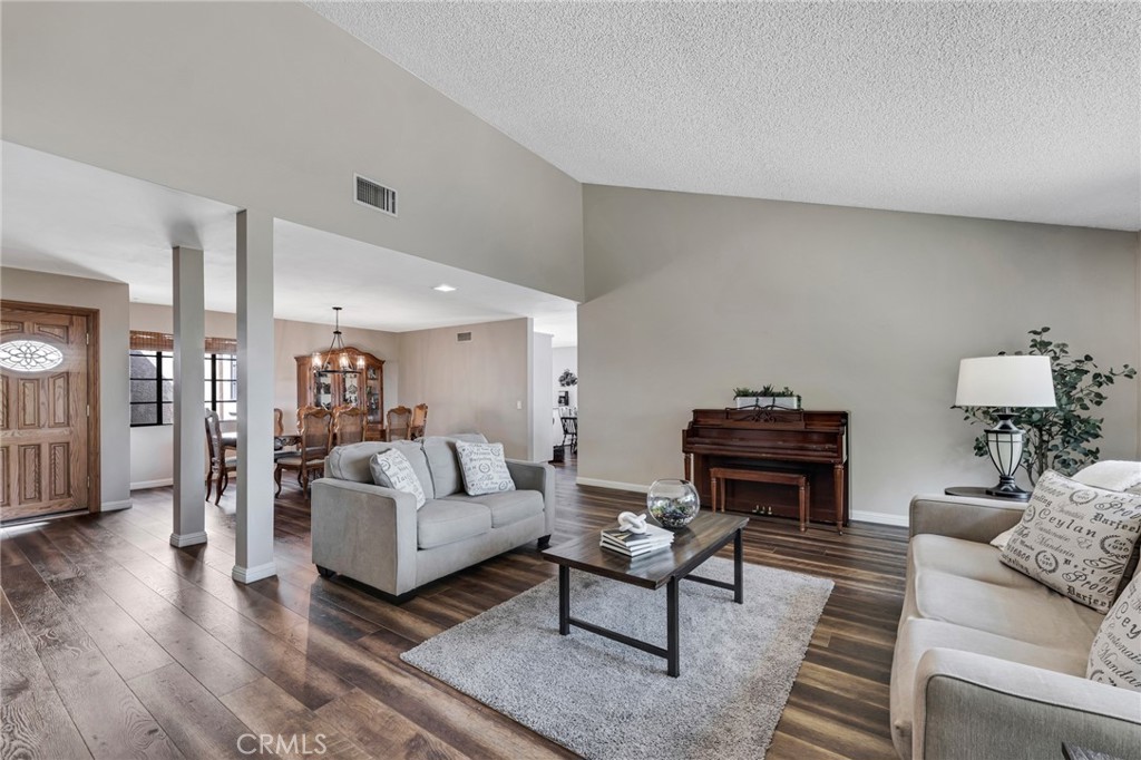 17004 Gledhill Street