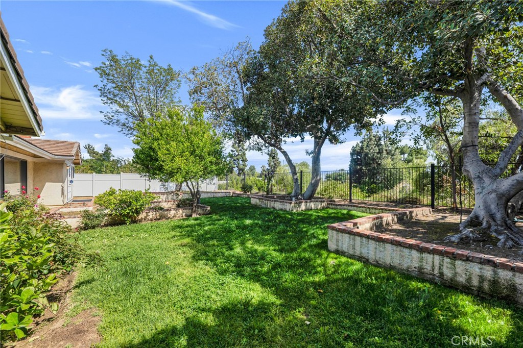 17004 Gledhill Street