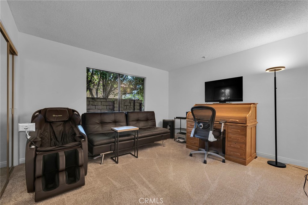 17004 Gledhill Street