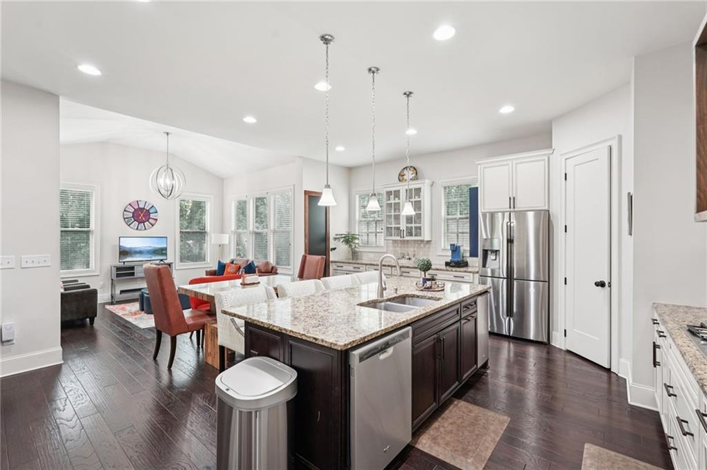 1720 Flinthaven Court