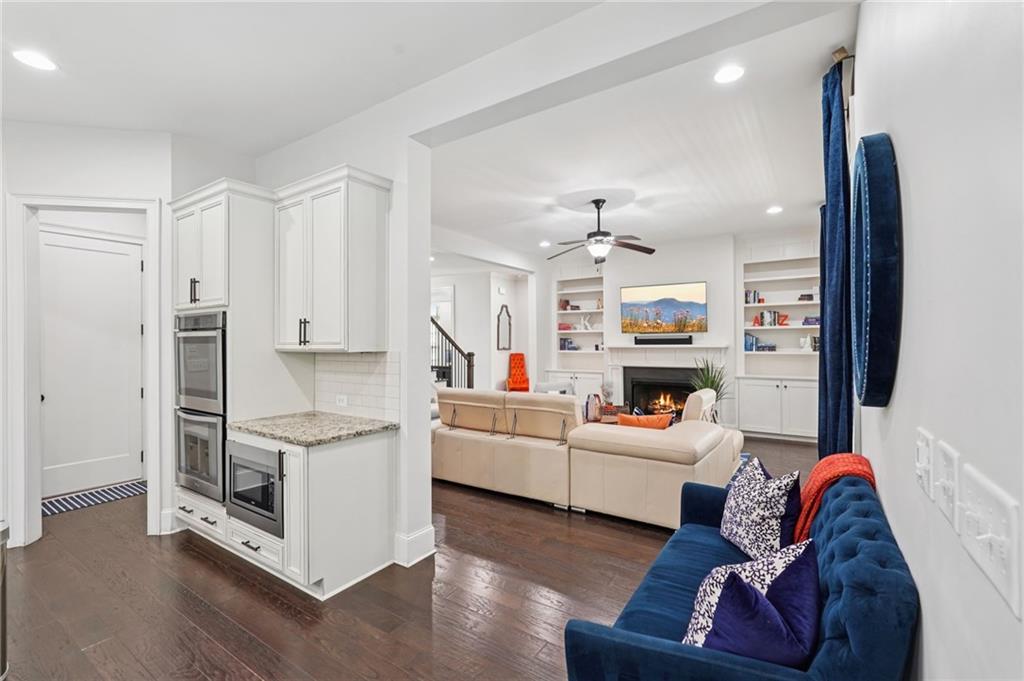 1720 Flinthaven Court